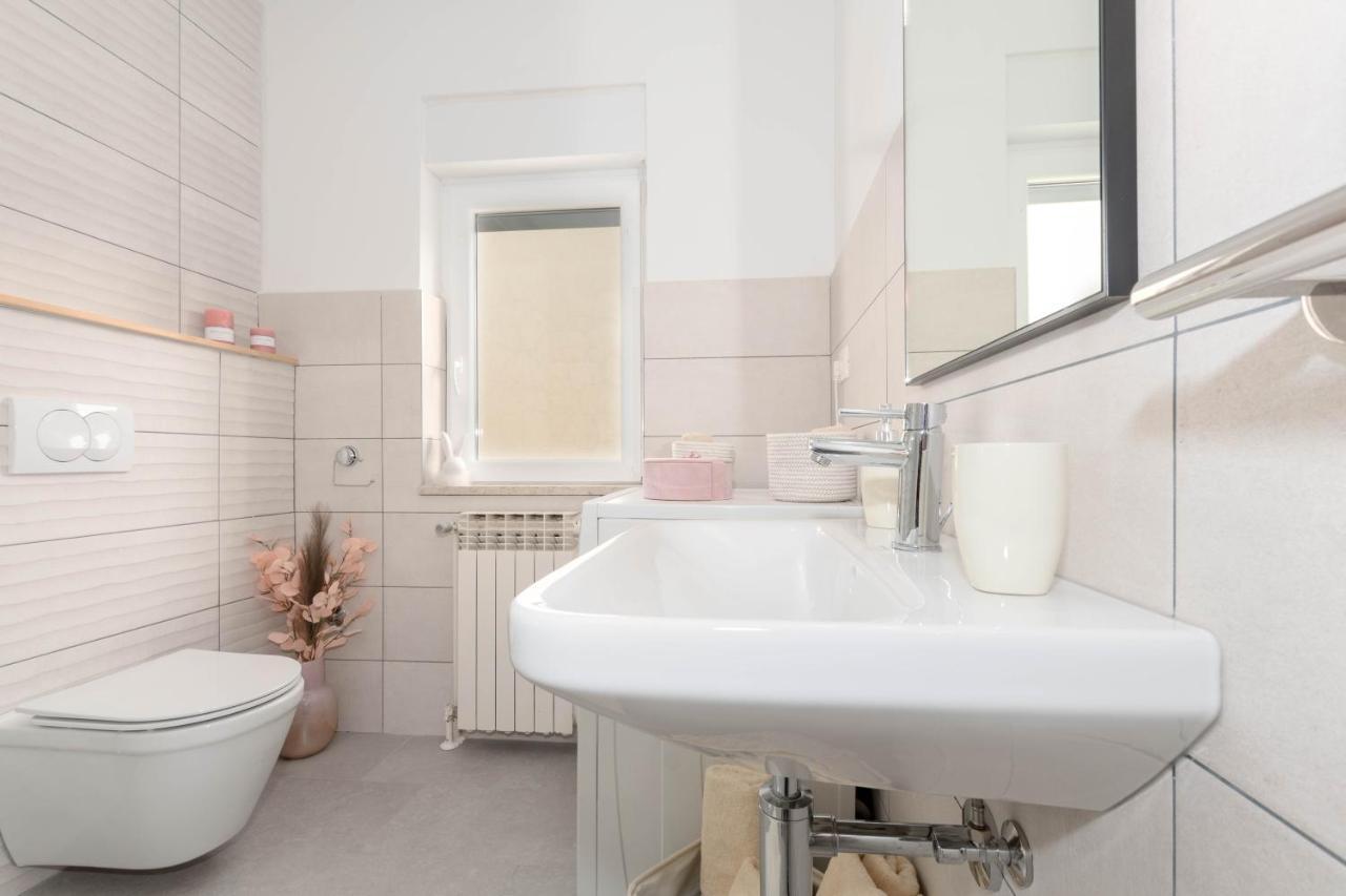 Newly Renovated Holiday Apartment Sirius Poreč Dış mekan fotoğraf
